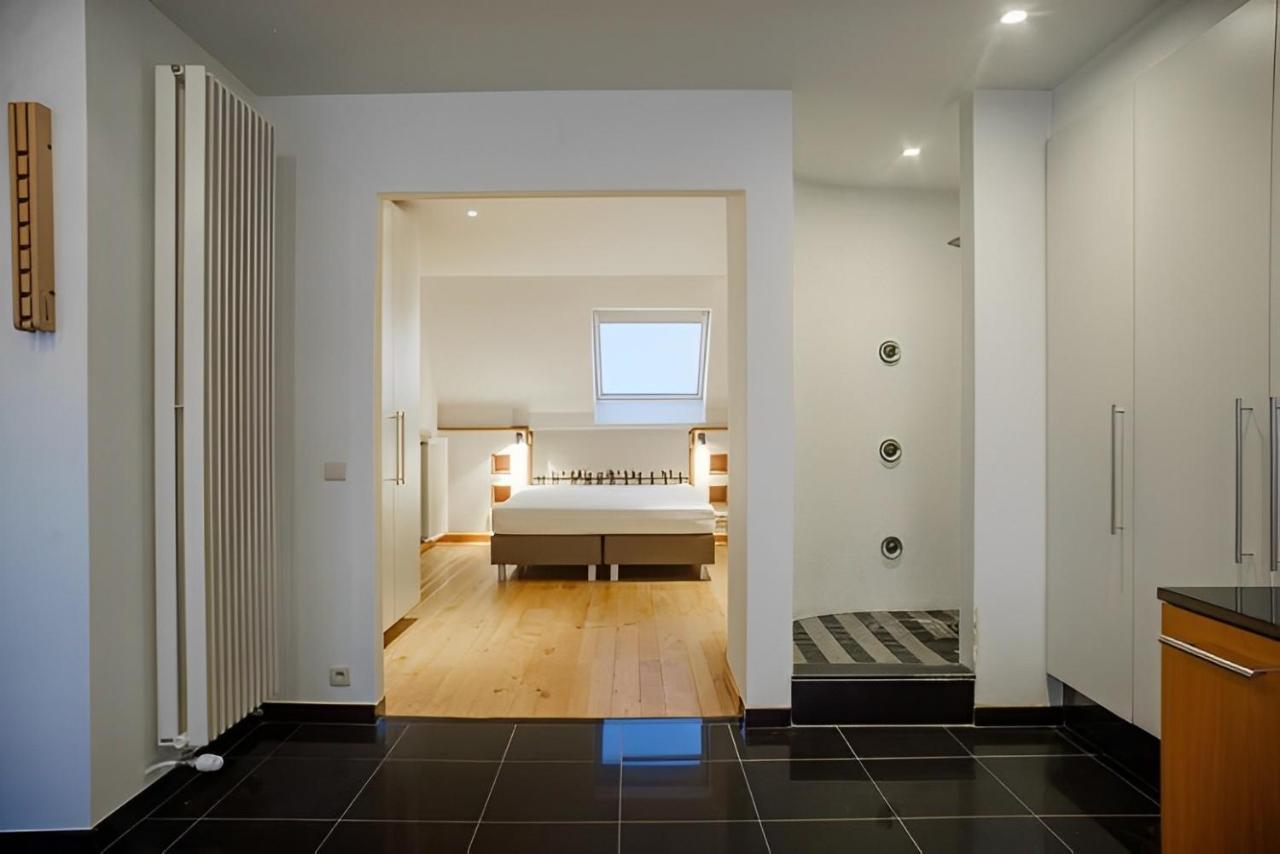 Big And Comfortable Triplex In Knokke Exterior foto
